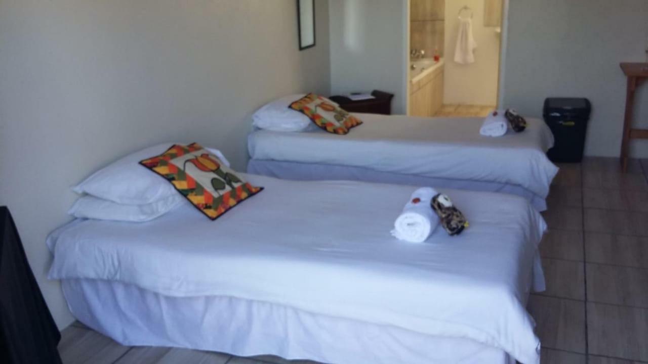 Karoo-Koppie Hotel Colesberg Exterior photo